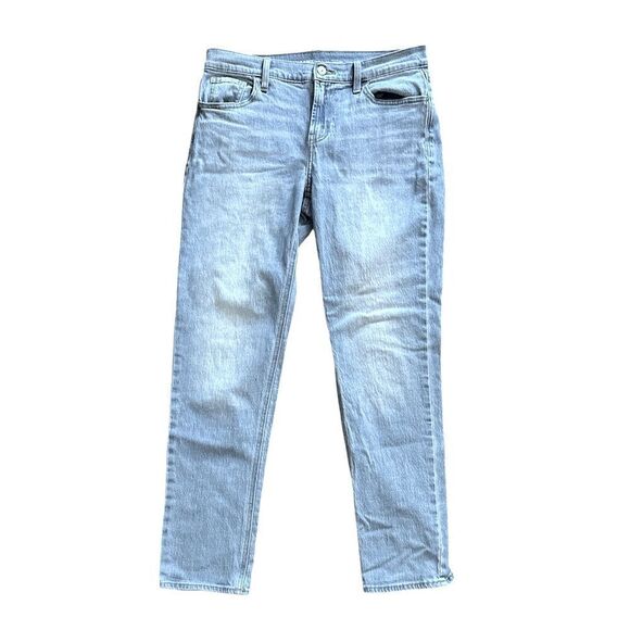 Old Navy Mid-Rise Wow Boyfriend Jeans Light Wash  Denim size 6 EUC - Picture 1 of 5